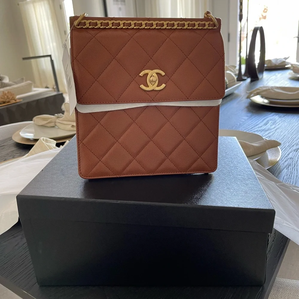 Chanel mini backpack - Picture 1 of 6